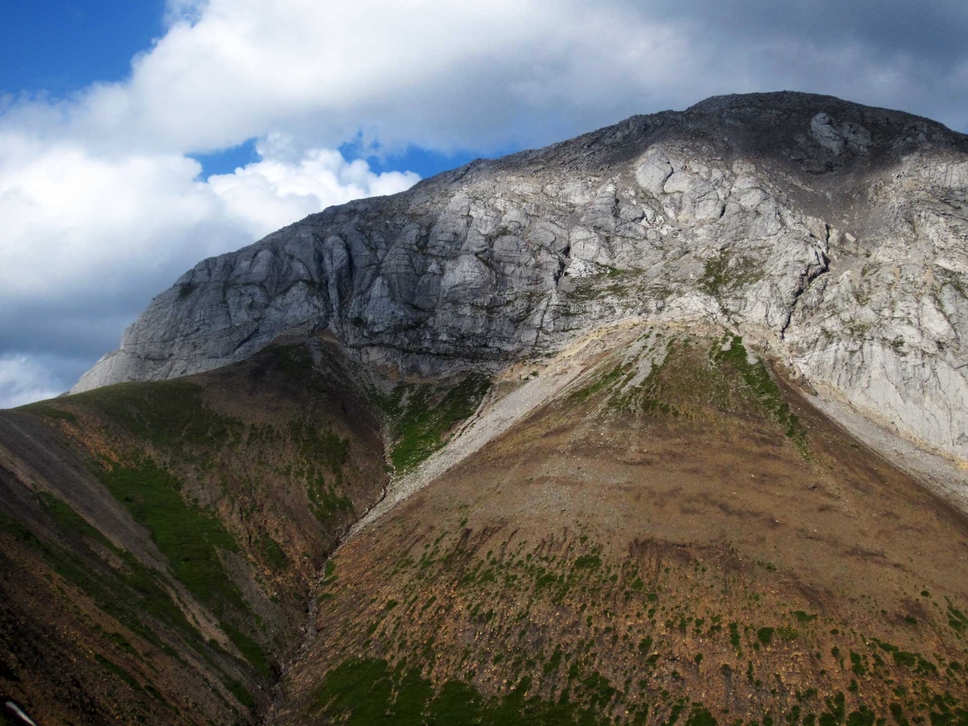 10-Mt-Crum-the-northwest-ascent-route